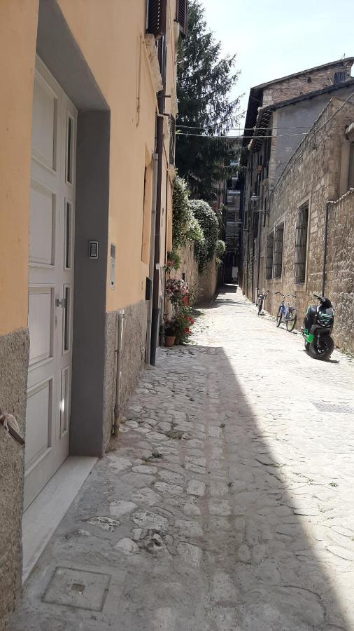 Apartamento La Chicca In Centro - Centro Storico Ascoli Piceno Exterior foto